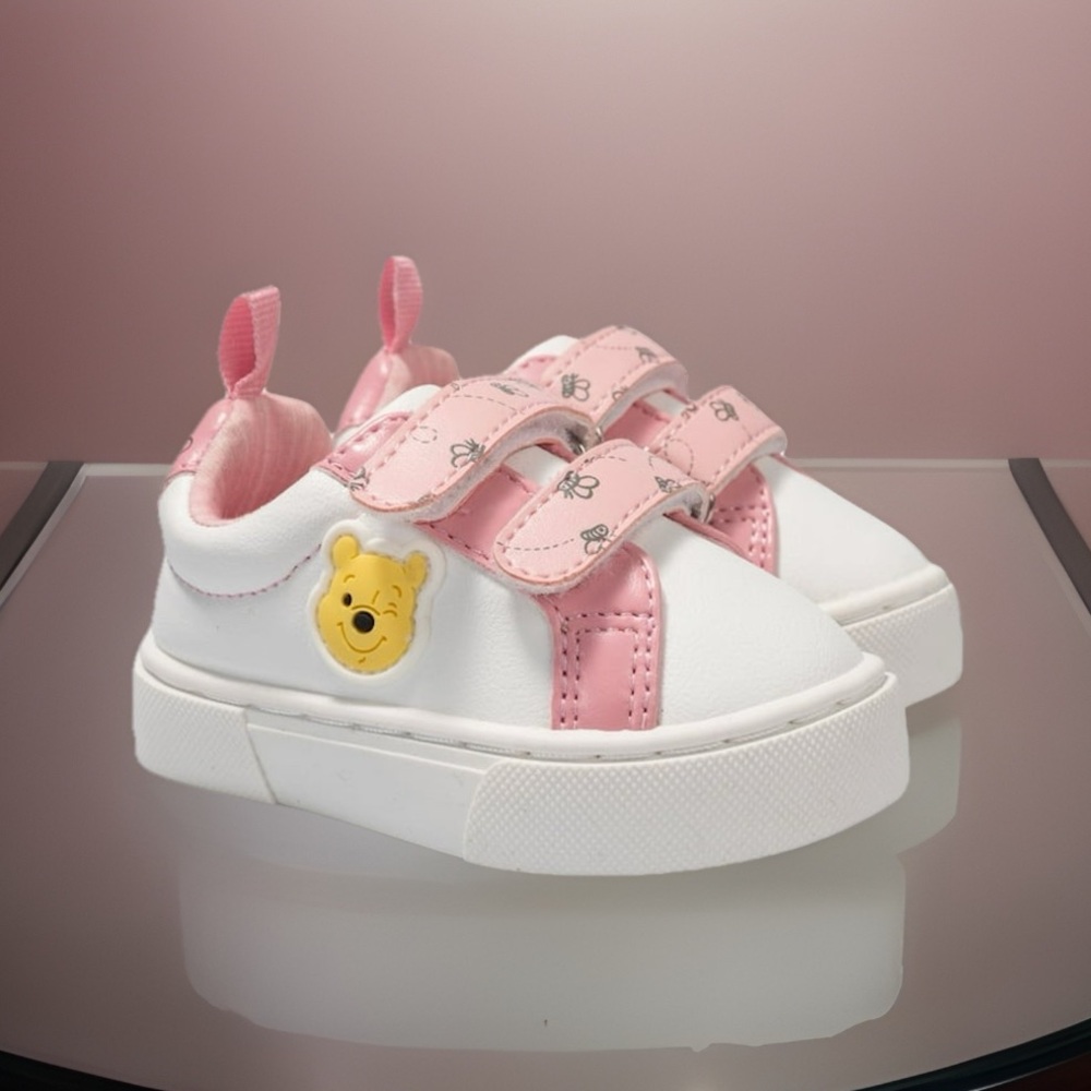 Disney Winnie the Pooh W/Pink & White Design Baby Girl Sneaker Foam Cushioning